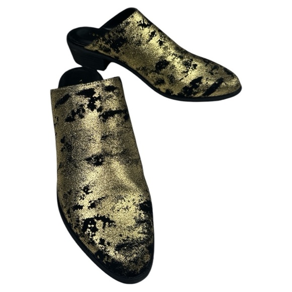 Very Volatile Moonstruck Metallic Gold And Black Mules Shoes NWOT Size:9 - Picture 1 of 10